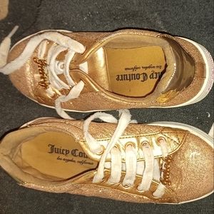 Toddler Girl Juicy Couture gold glitter shoes